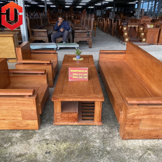 SALON ĐỐI TRỨNG HƯƠNG ĐÁ