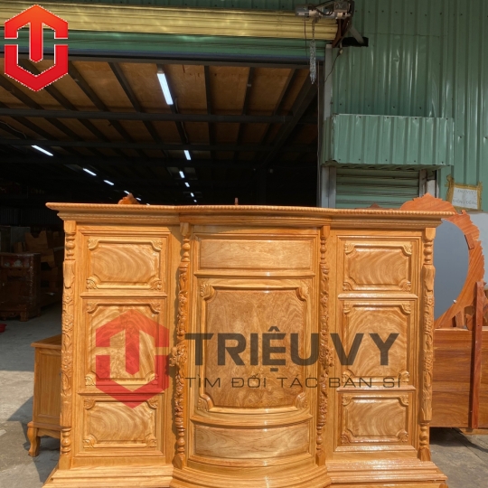TỦ THỜ BỤNG PHỆ TRƠN GÕ ĐỎ 1M97 - TỦ THỜ GÕ ĐỎ CAO CẤP