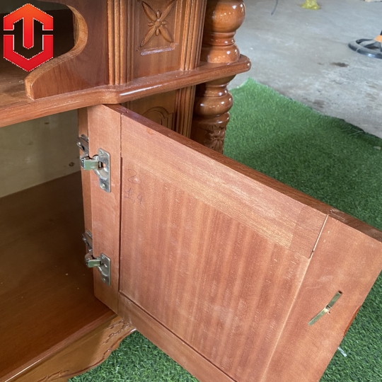 KỆ TIVI XOAN ĐÀO CỘT NHO MẶT BẰNG 1M2 - Ảnh 4