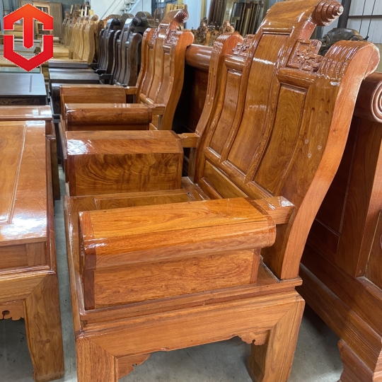 SALON ÂU Á CUỐN THƯ HƯƠNG ĐÁ TỰA TRƠN - Ảnh 9